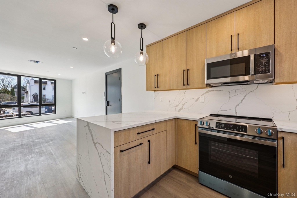 325 Manville - Photo 7