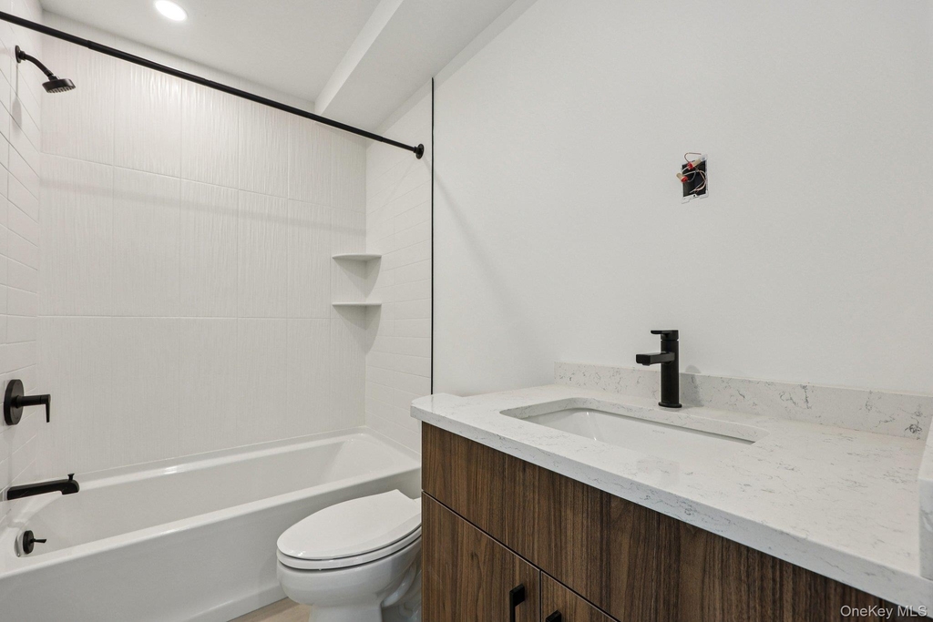 325 Manville - Photo 14