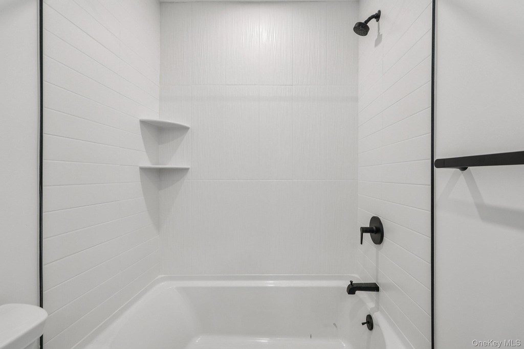325 Manville - Photo 16
