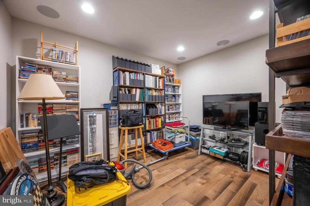 1126 N Stuart Street - Photo 10