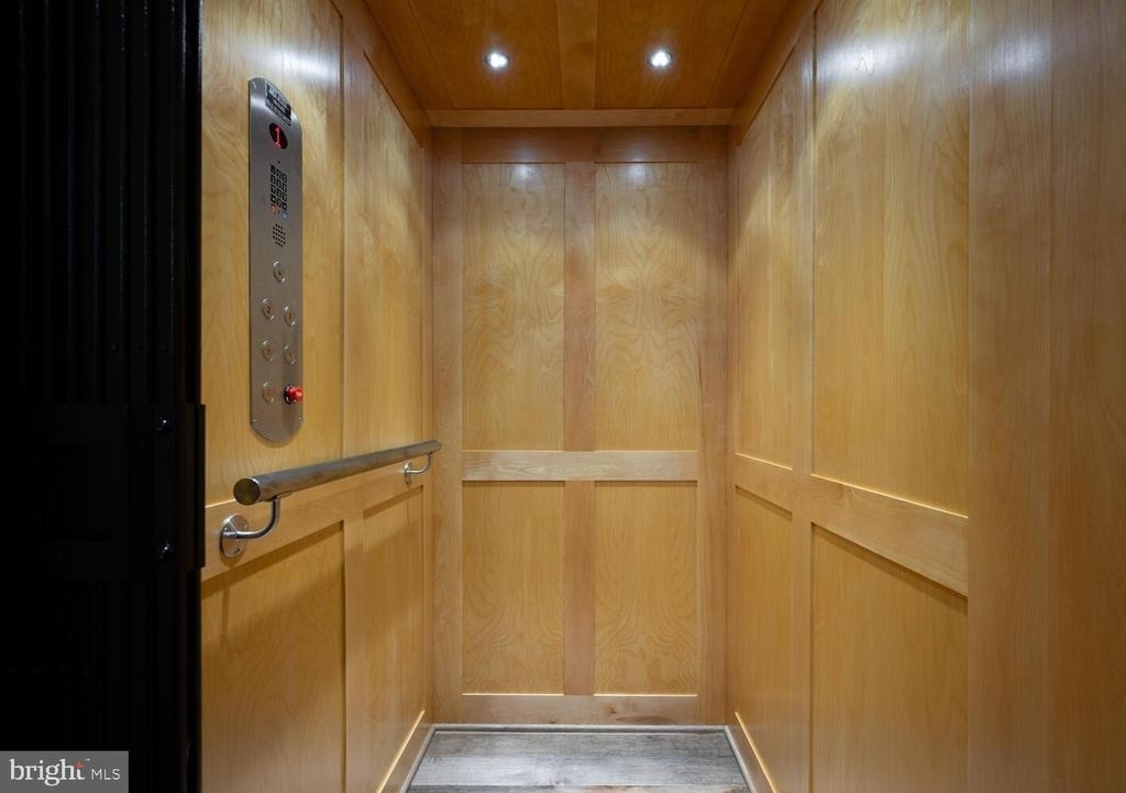 1126 N Stuart Street - Photo 16