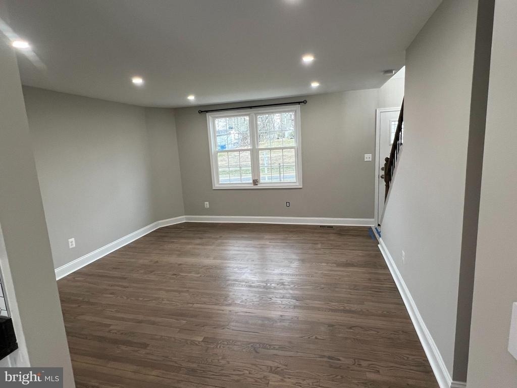 11160 Tippett Road - Photo 2