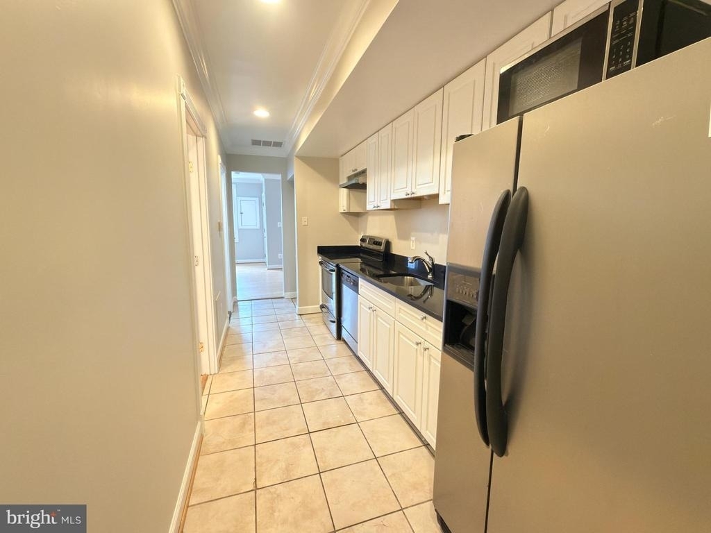 1246 Queen Street Ne - Photo 7
