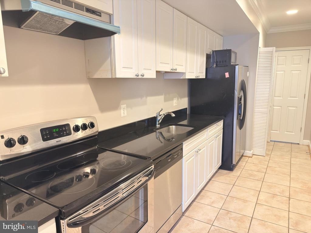 1246 Queen Street Ne - Photo 3