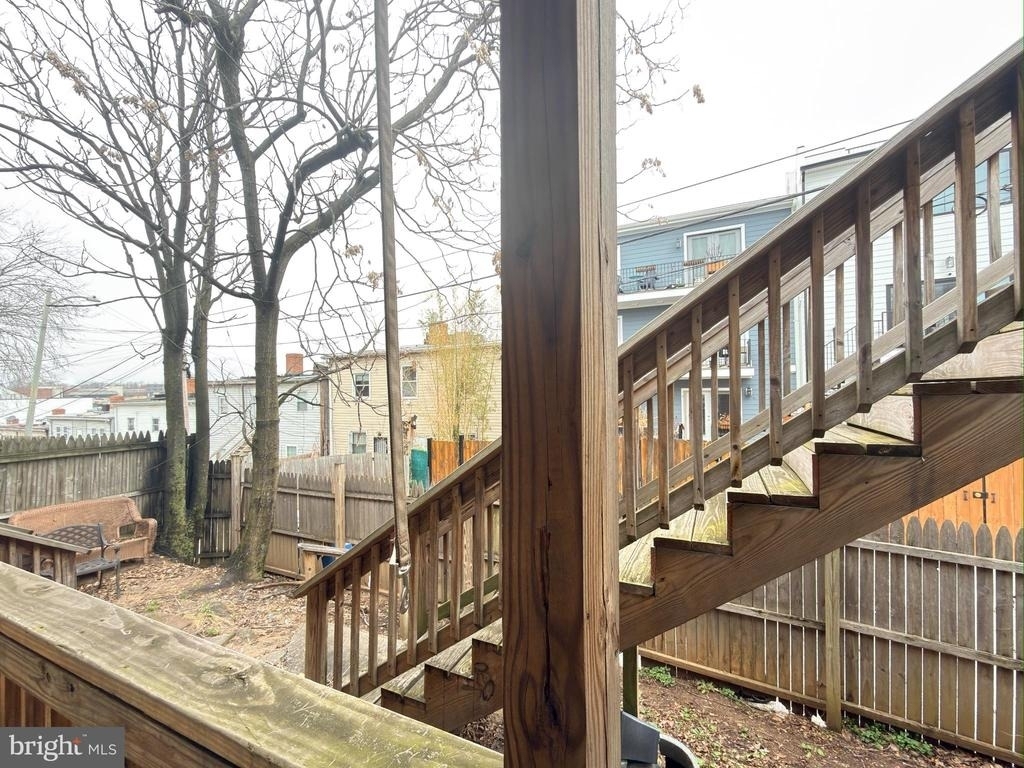 1246 Queen Street Ne - Photo 18