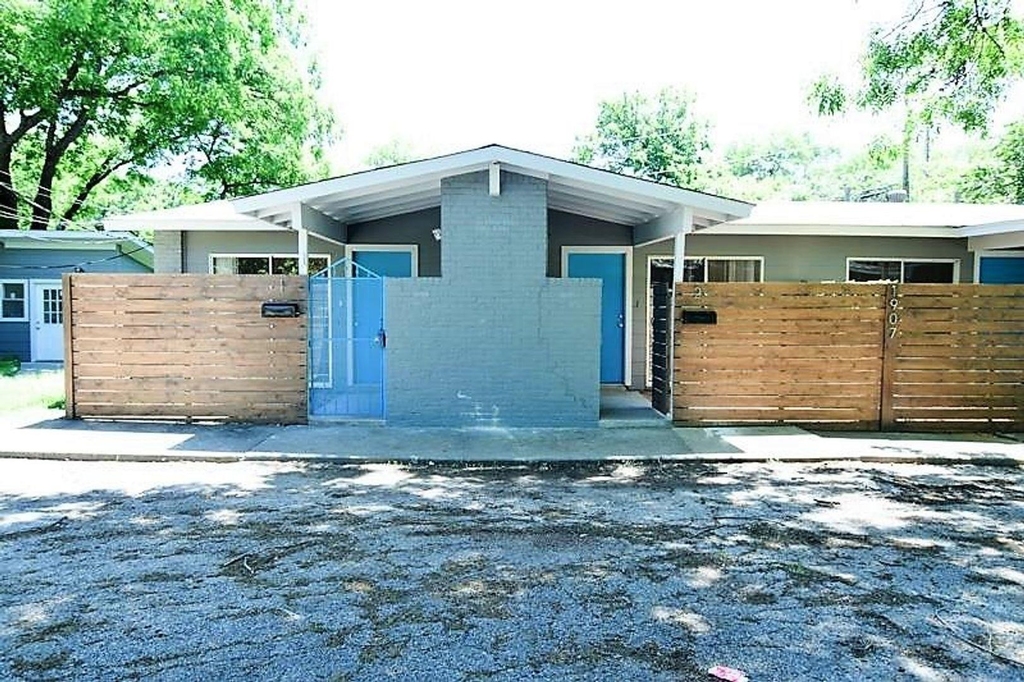 1907 Fairlawn Ln - Photo 15