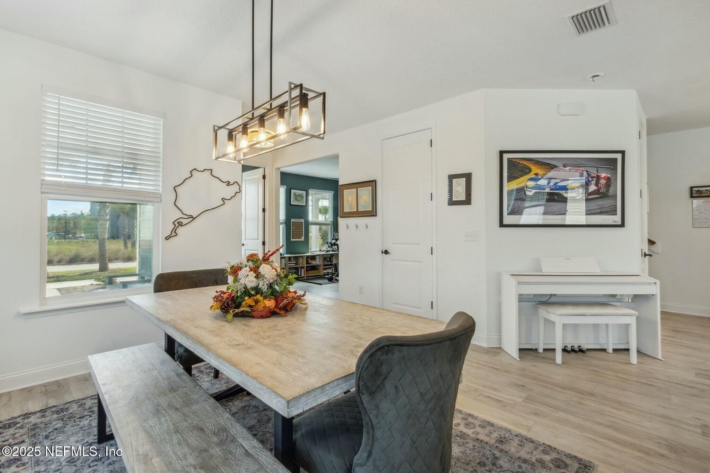 213 Daydream Avenue - Photo 8