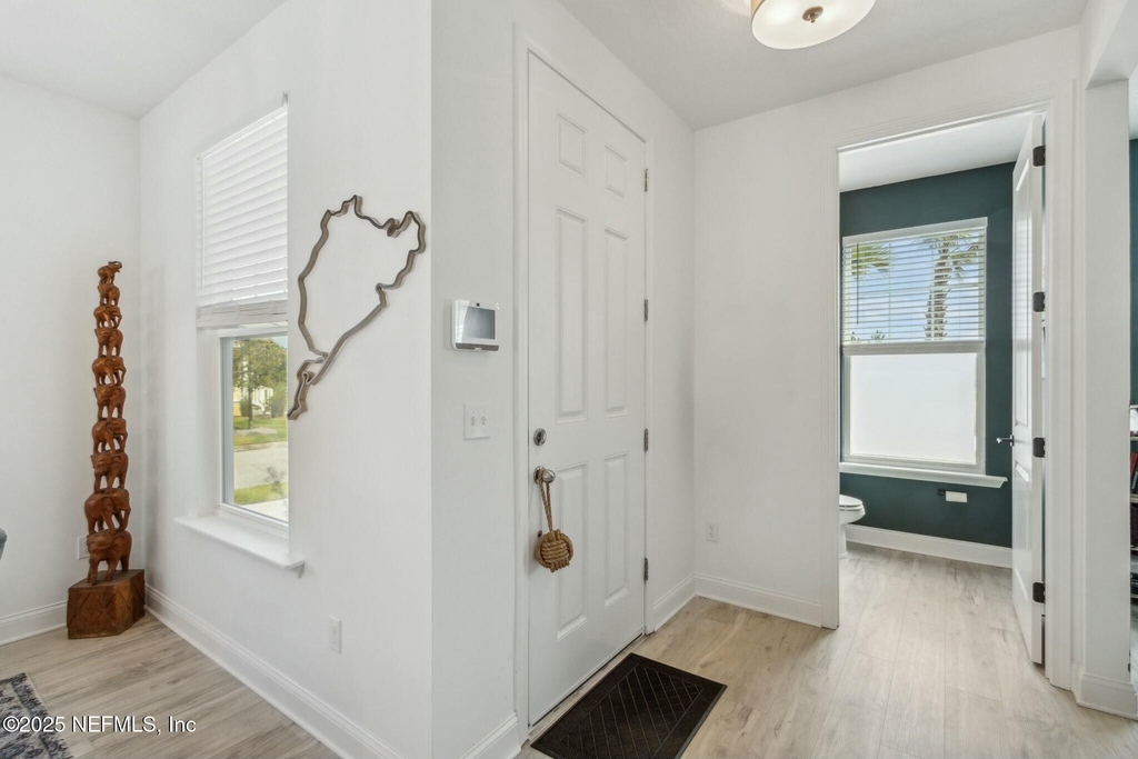 213 Daydream Avenue - Photo 4