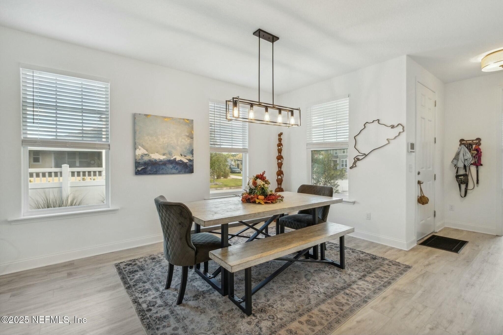 213 Daydream Avenue - Photo 9