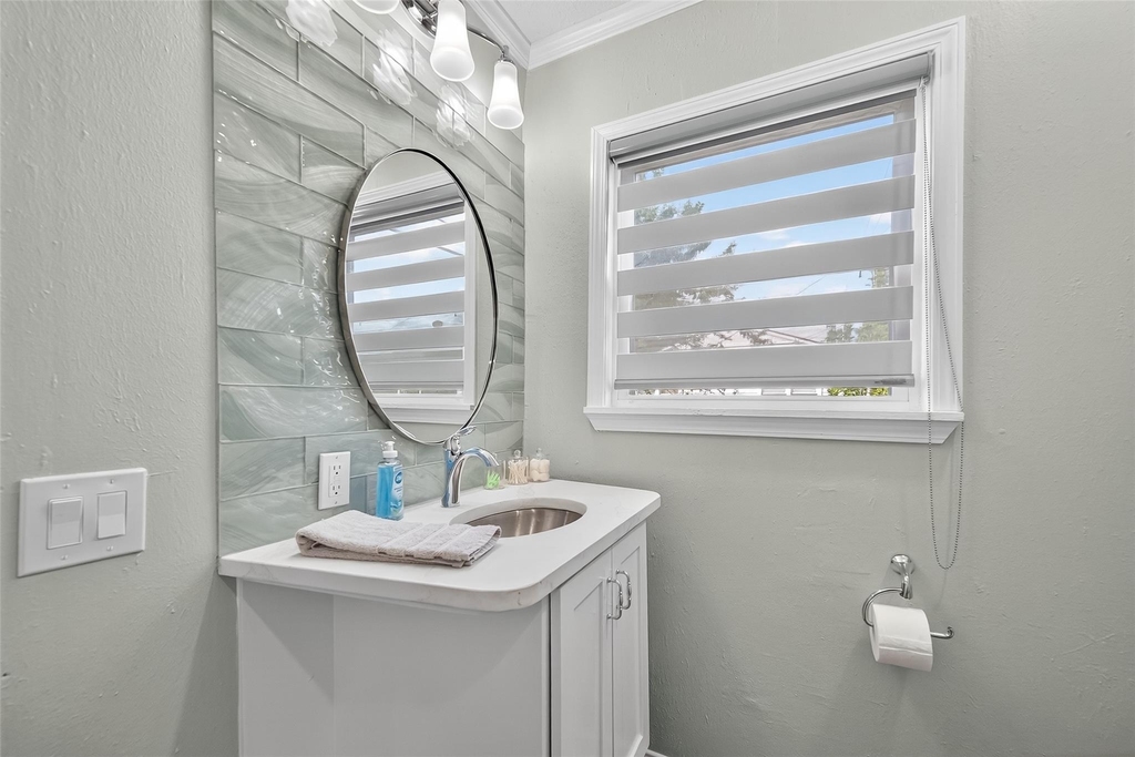 407 1/2 Fairbanks Street - Photo 14