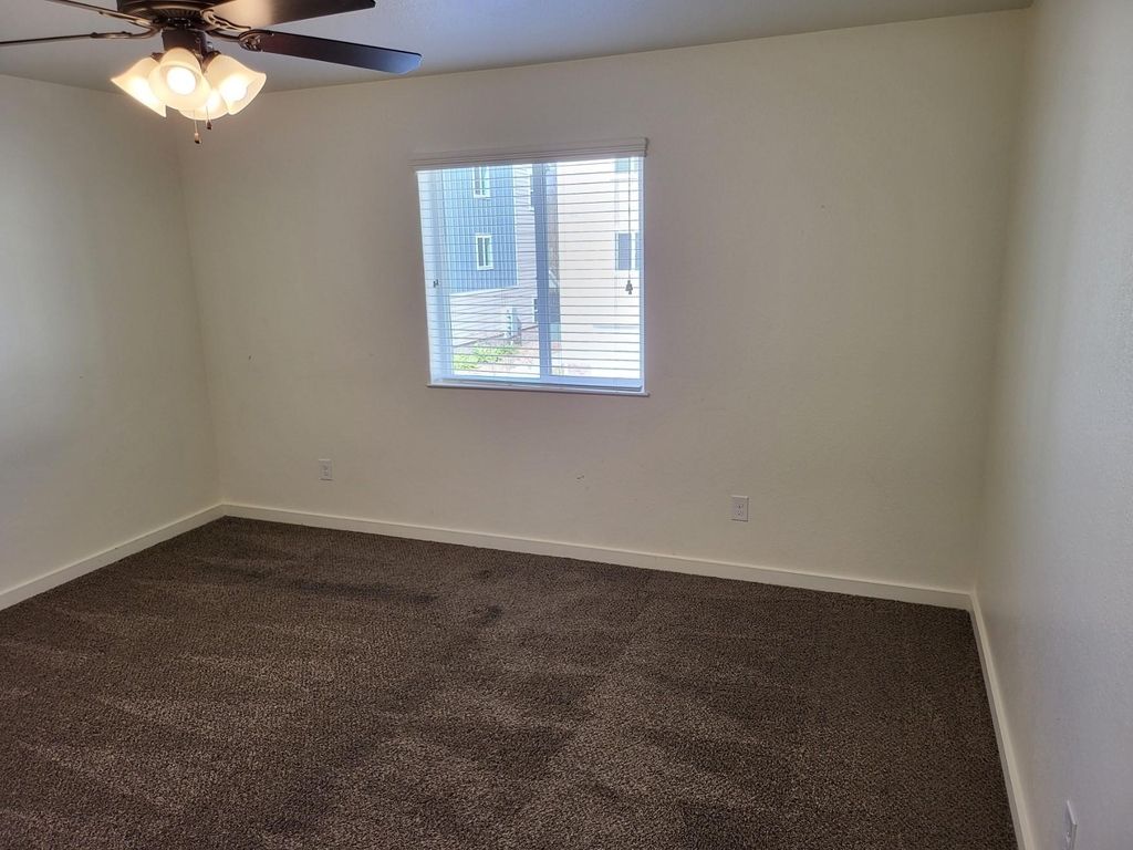 21155 Gosling Road - Photo 11