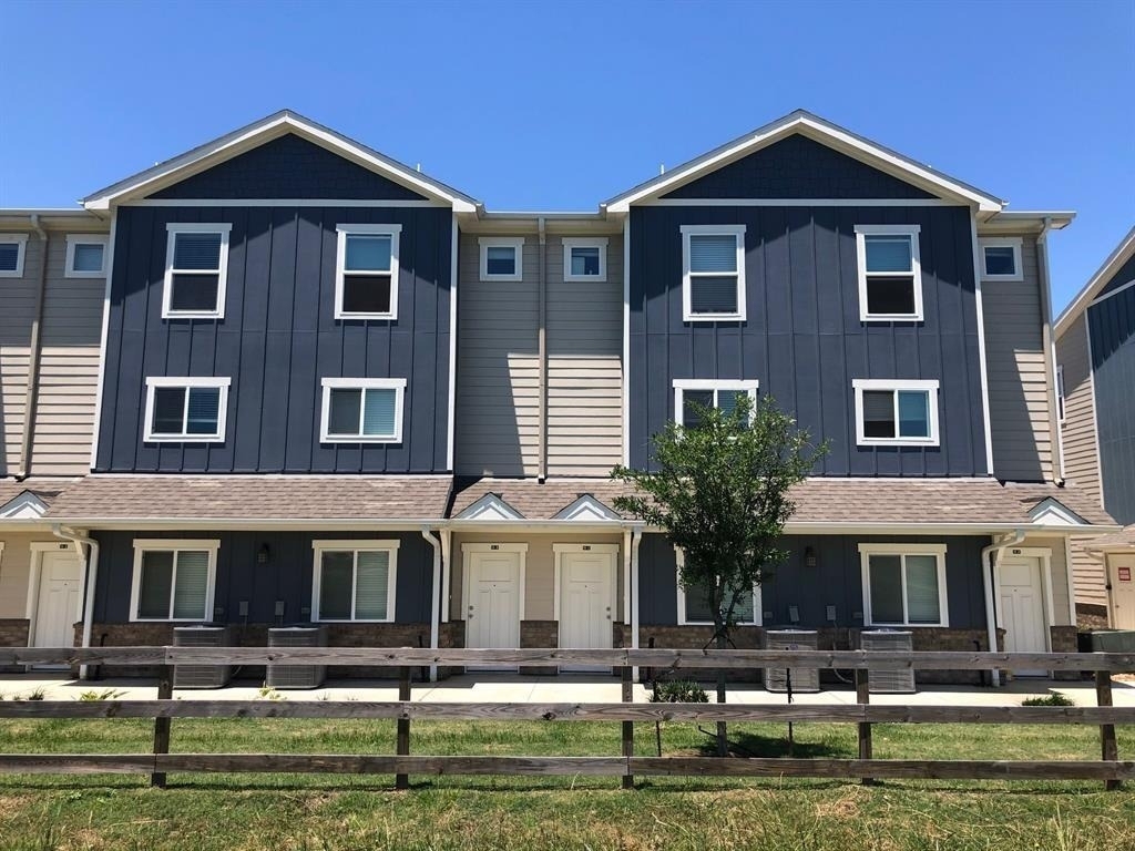 21155 Gosling Road - Photo 3