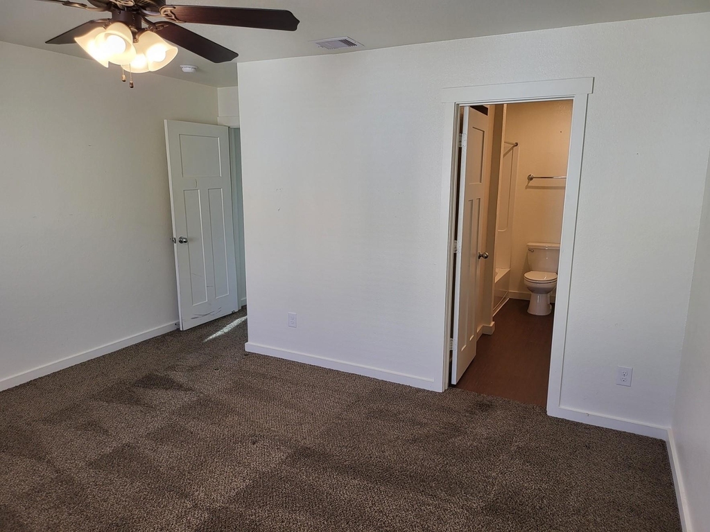 21155 Gosling Road - Photo 10
