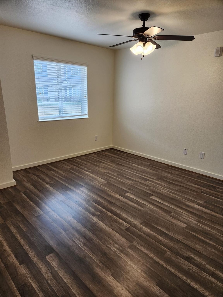 21155 Gosling Road - Photo 6