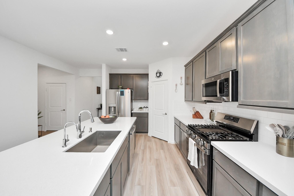 21719 Flannel Bush Lane - Photo 5