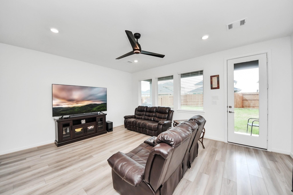 21719 Flannel Bush Lane - Photo 2