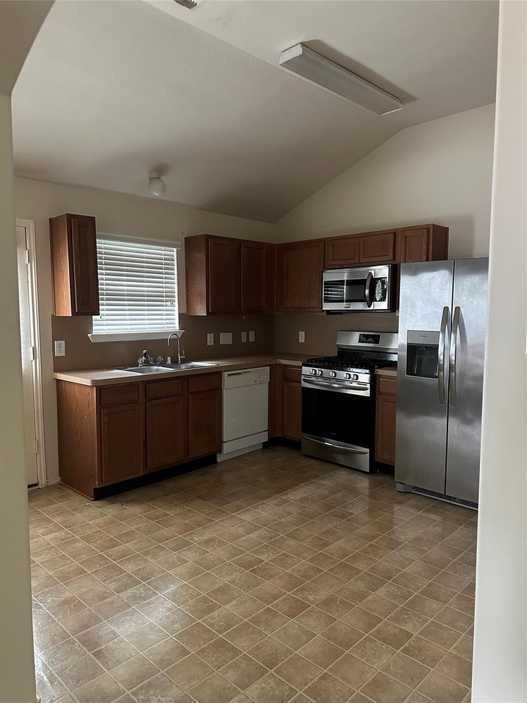 15823 Regal Trace Lane - Photo 12