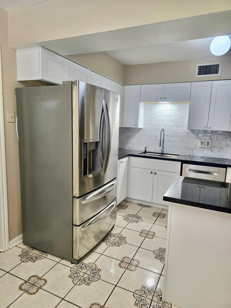 5510 Deep Forest Drive - Photo 6