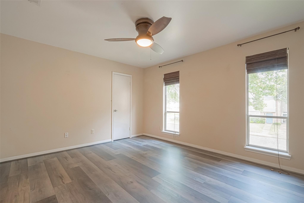 10217 Longmont Drive - Photo 27