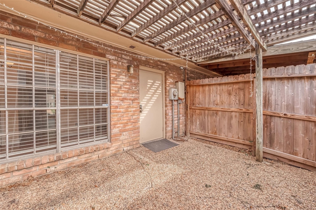 10217 Longmont Drive - Photo 31