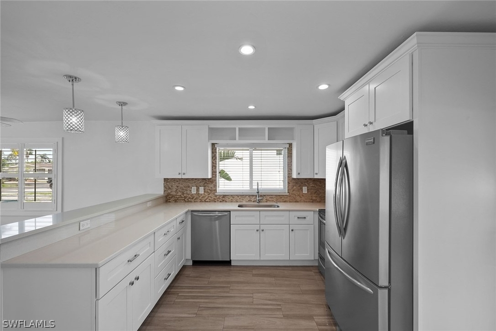 527 109th Avenue N - Photo 9