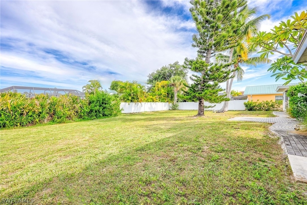 527 109th Avenue N - Photo 17