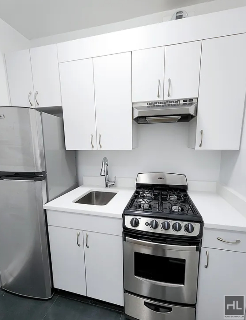 Lexington Avenue - Photo 2