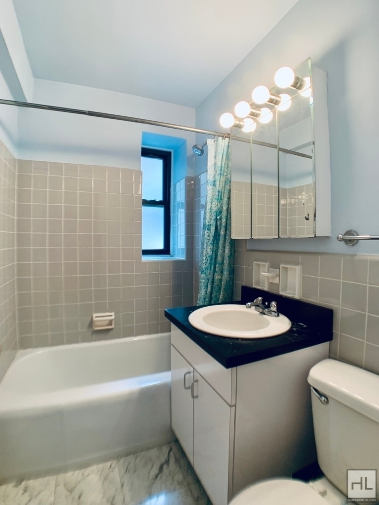 Beekman Place - Photo 3
