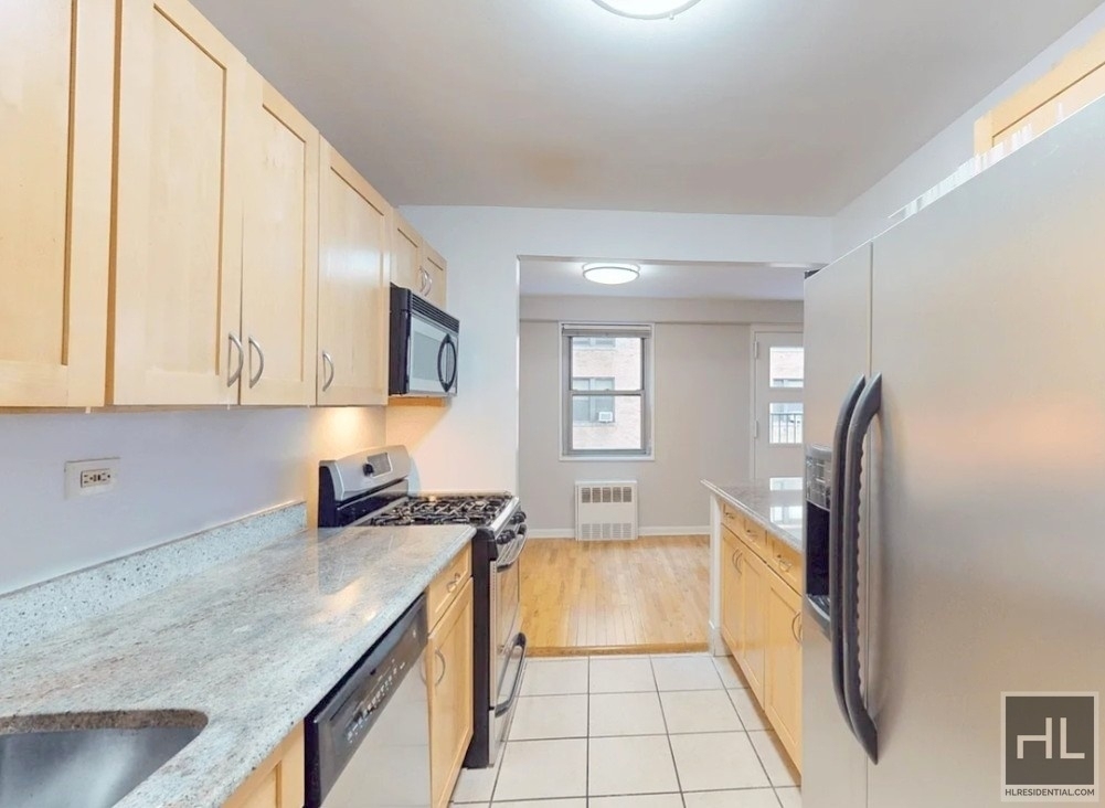 West 97th Street - Photo 3