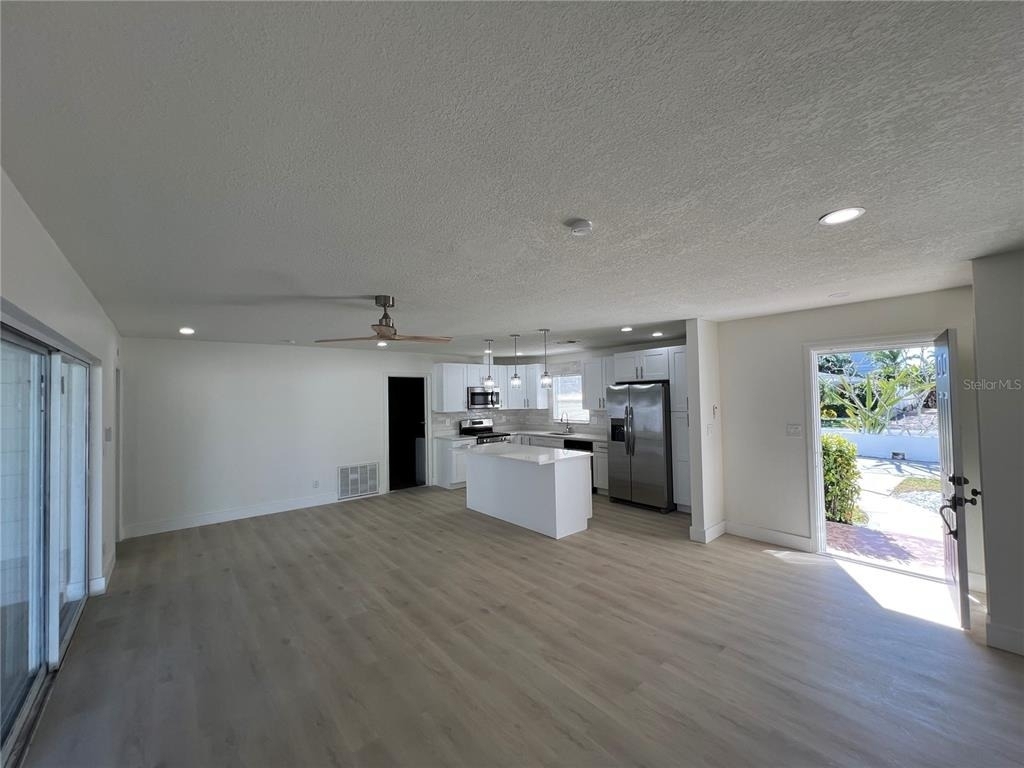 2502 Tropical Shores Drive Se - Photo 10