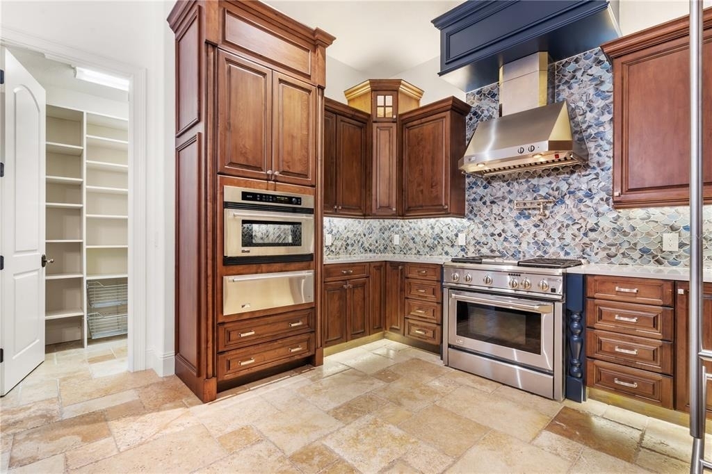 9841 Covent Garden Drive - Photo 14
