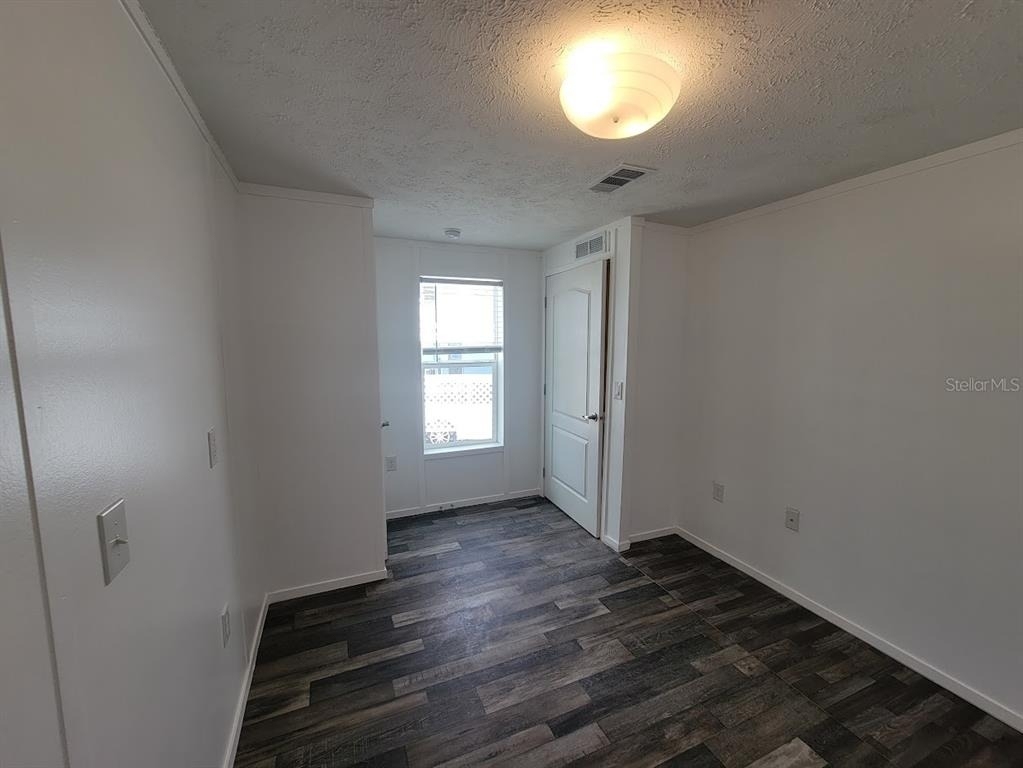5700 Holiday Park Boulevard - Photo 14
