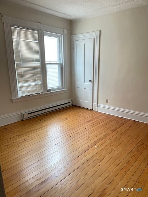 281 Chestnut Street - Photo 9