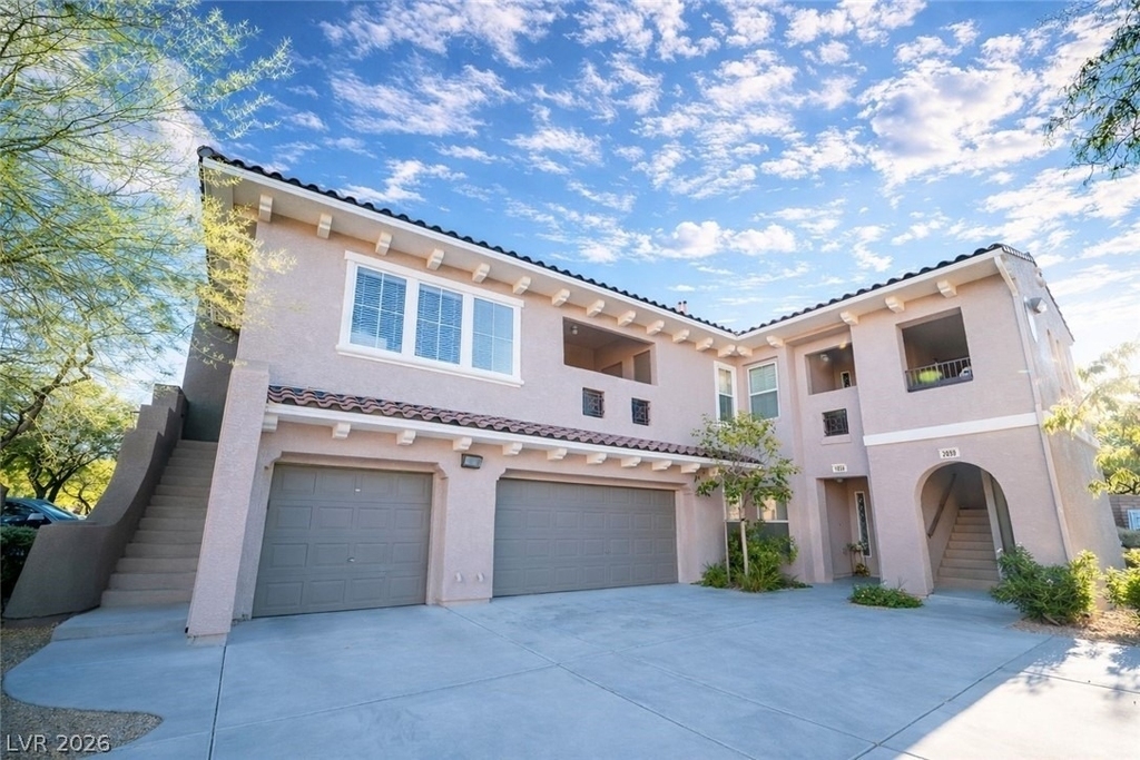 825 Canterra Street - Photo 0
