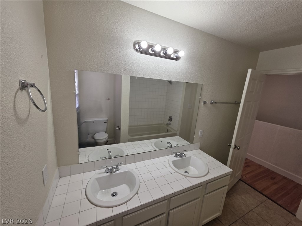 1590 Mustang Drive - Photo 28