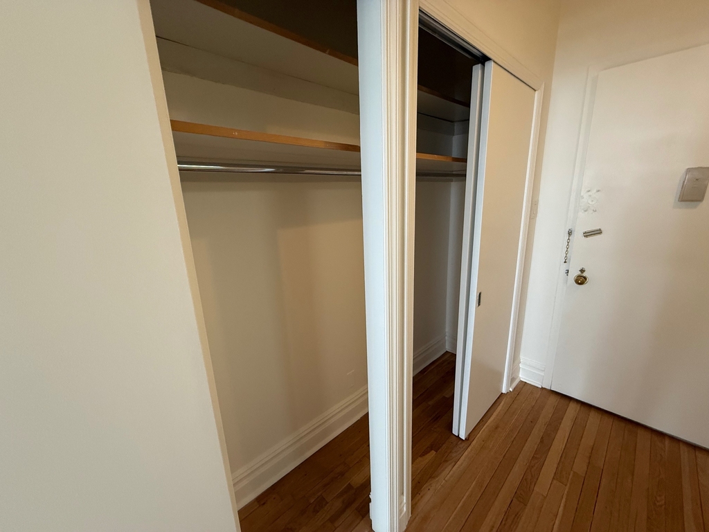 1 Astor Place - Photo 4