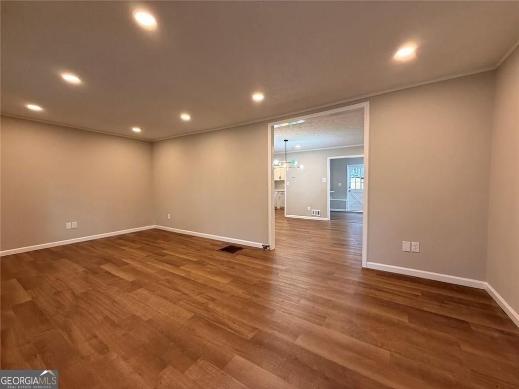 1055 Pinecrest Drive - Photo 11