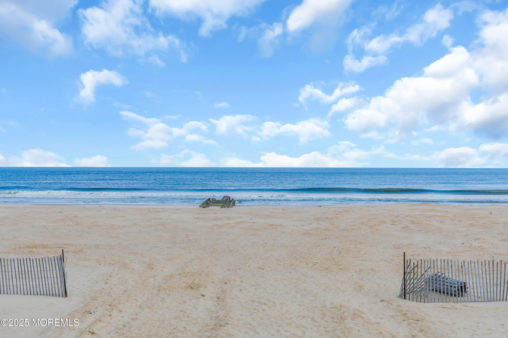 124 Neptune Place - Photo 31
