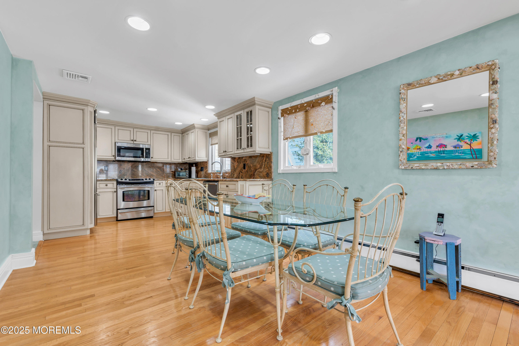 124 Neptune Place - Photo 11