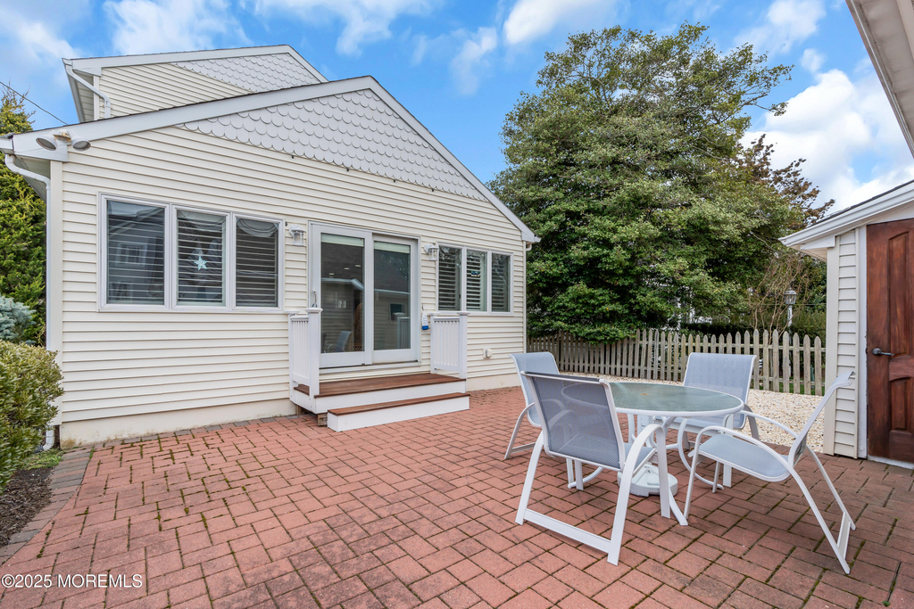 124 Neptune Place - Photo 28
