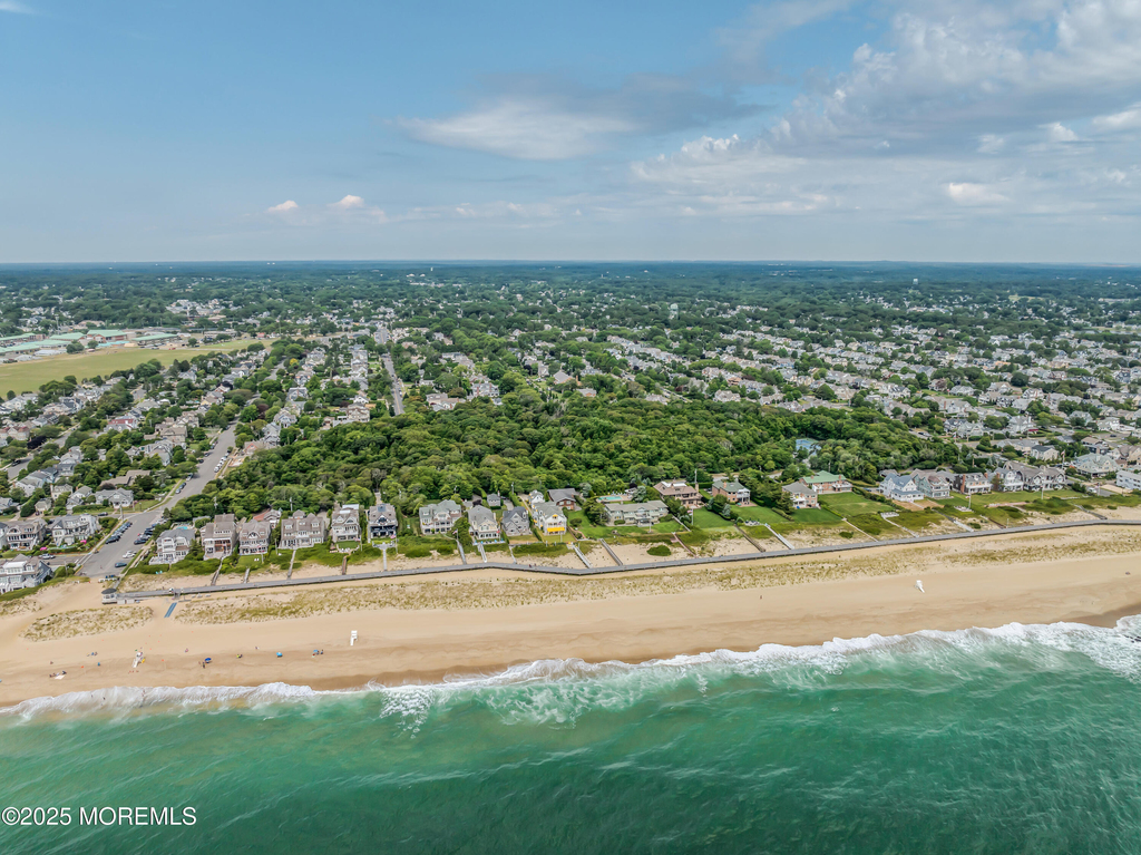 124 Neptune Place - Photo 44