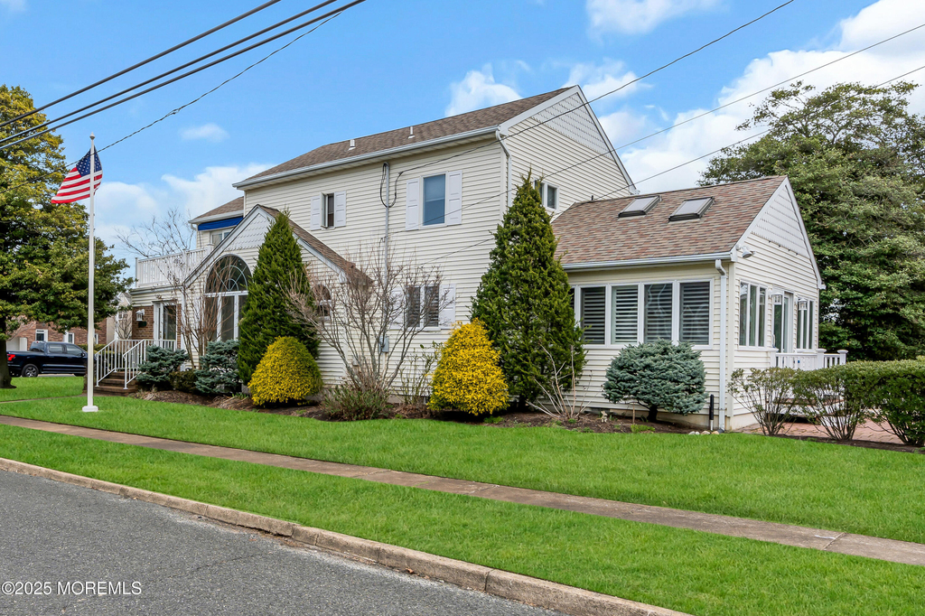 124 Neptune Place - Photo 41