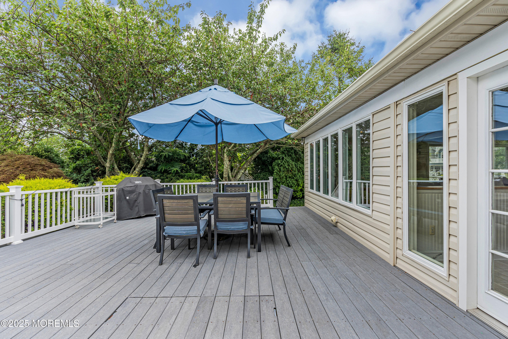 218 3rd Avenue - Photo 12