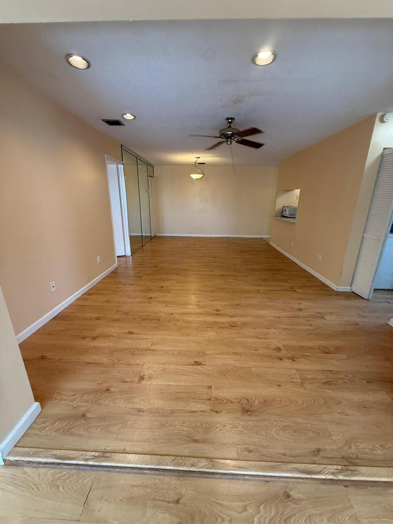 3531 Nw 94th Avenue - Photo 4