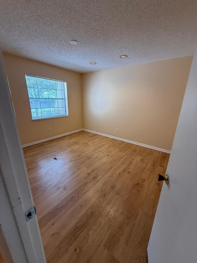 3531 Nw 94th Avenue - Photo 10