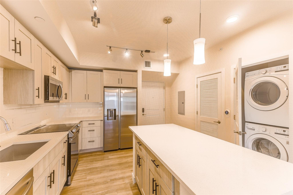 8894 Nw 44th Street - Photo 1