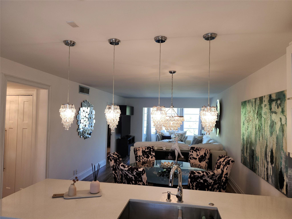301 Cambridge Road - Photo 6