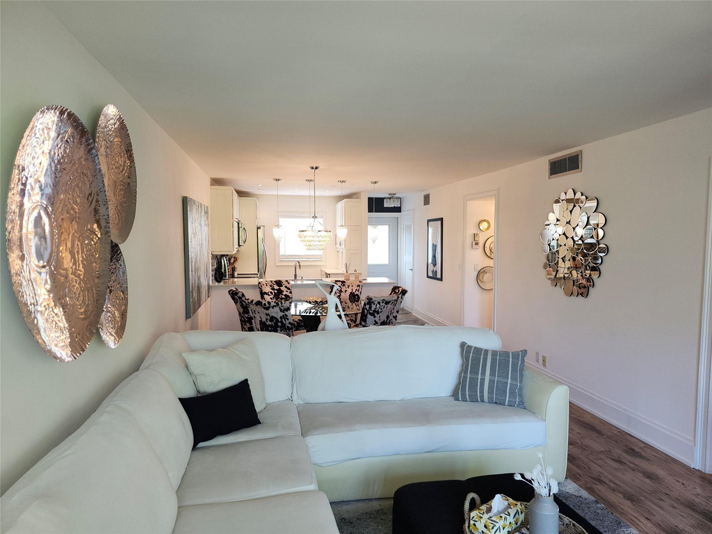 301 Cambridge Road - Photo 11