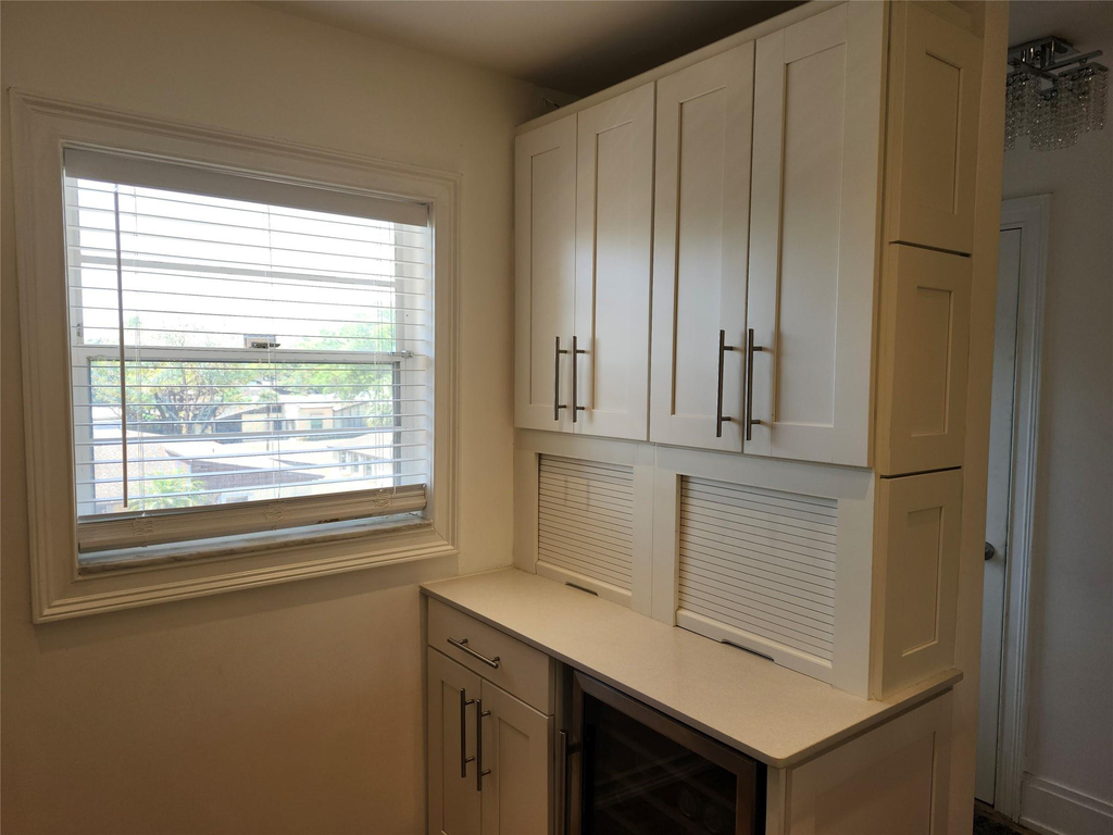 301 Cambridge Road - Photo 5