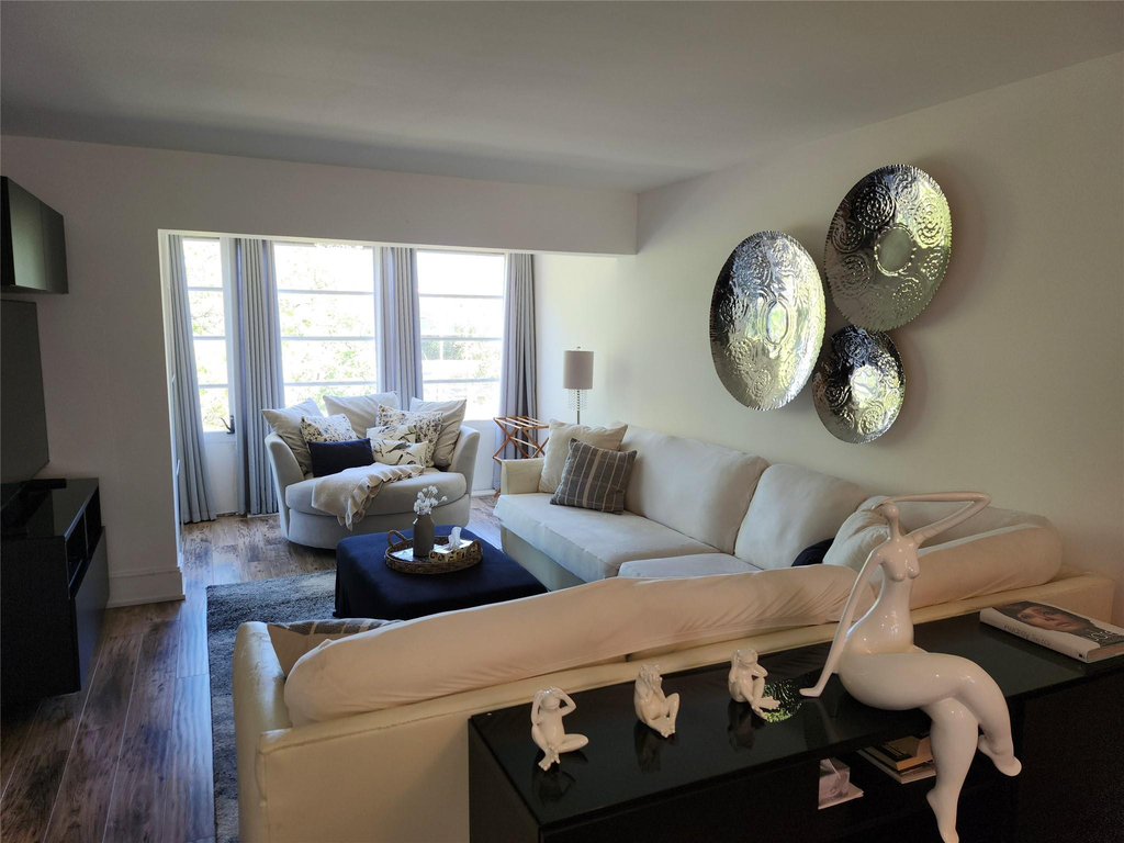 301 Cambridge Road - Photo 9